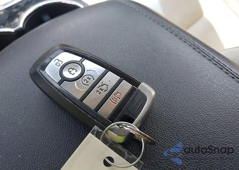 2017 Ford Edge Titanium z USA, uszkodzony, nr VIN 2FMPK3K82HBC40508